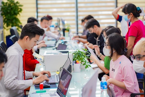 Nhận học bổng tuyển sinh lên đến 100% khi xét tuyển vào UEF - Ảnh 1. Nhận học bổng tuyển sinh lên đến 100% khi xét tuyển vào UEF - Ảnh 1.