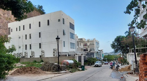 Còn nhiều biệt thự vi phạm tại Ocean View chưa bị cưỡng chế - Ảnh 3. Còn nhiều biệt thự vi phạm tại Ocean View chưa bị cưỡng chế - Ảnh 3.