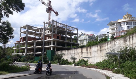 Còn nhiều biệt thự vi phạm tại Ocean View chưa bị cưỡng chế - Ảnh 1. Còn nhiều biệt thự vi phạm tại Ocean View chưa bị cưỡng chế - Ảnh 1.
