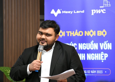 PwC Việt Nam hỗ trợ Meey Land tổ chức hội thảo về cấu trúc nguồn vốn của doanh nghiệp - Ảnh 3. Ông Mohammad Mudasser - Giám đốc, Lãnh đạo Dịch vụ Tư vấn quản lý nợ và nguồn vốn PwC Việt Nam trình bày tại Hội thảo