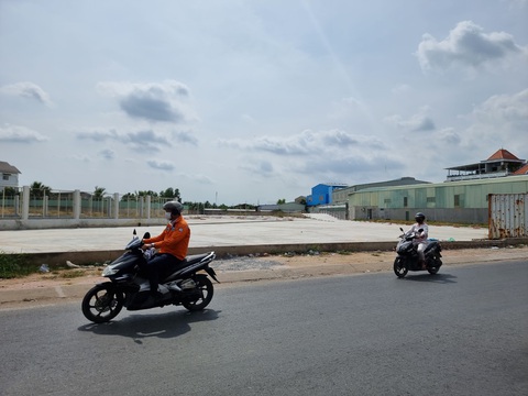 Công an TP.HCM xác minh việc xây sân tập lái ô tô trên đất nông nghiệp - Ảnh 1. Công an TP.HCM xác minh việc xây sân tập lái ô tô trên đất nông nghiệp - Ảnh 1.