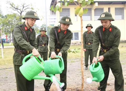 Hơn 15.000 tân binh bước vào khóa huấn luyện của Bộ tư lệnh Cảnh sát cơ động - Ảnh 7. Hơn 15.000 tân binh bước vào khóa huấn luyện của Bộ tư lệnh Cảnh sát cơ động - Ảnh 7.
