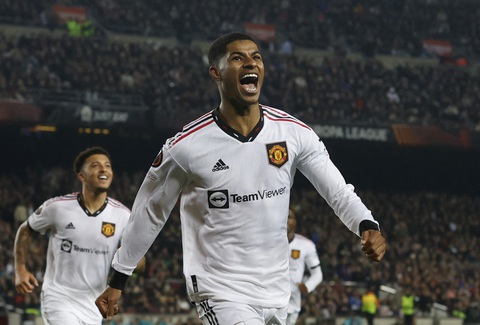 Barcelona cầm chân Man Utd sau màn rượt đuổi hấp dẫn - Ảnh 1. Barcelona cầm chân Man Utd sau màn rượt đuổi hấp dẫn - Ảnh 1.
