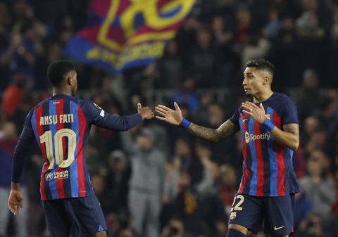 Barcelona cầm chân Man Utd sau màn rượt đuổi hấp dẫn - Ảnh 3. Barcelona cầm chân Man Utd sau màn rượt đuổi hấp dẫn - Ảnh 3.
