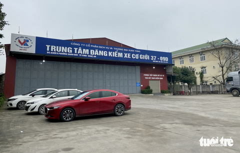 Bắt phó giám đốc và hai kiểm định viên trung tâm đăng kiểm ở Nghệ An - Ảnh 1. Bắt phó giám đốc và hai kiểm định viên trung tâm đăng kiểm ở Nghệ An - Ảnh 1.