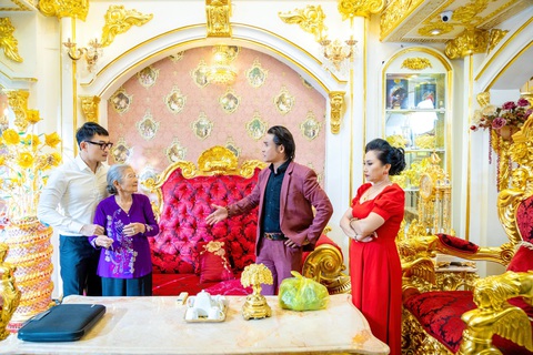 Kim Tử Long, Lâm Vũ, Bình Tinh, Lâm Khánh Chi mừng Kim Tiểu Long ra phim ngắn ca nhạc - Ảnh 3. Kim Tử Long, Lâm Vũ, Bình Tinh, Lâm Khánh Chi mừng Kim Tiểu Long ra phim ngắn ca nhạc - Ảnh 3.