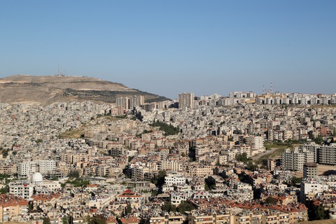 Israel không kích khu đông dân ở thủ đô Syria - Ảnh 1. Israel không kích khu đông dân ở thủ đô Syria - Ảnh 1.