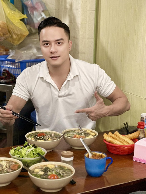 Ảnh vui sao Việt 19-2: Phòng riêng của con trai Đàm Vĩnh Hưng ngập đồ chơi - Ảnh 10. Ảnh vui sao Việt 19-2: Phòng riêng của con trai Đàm Vĩnh Hưng ngập đồ chơi - Ảnh 10.