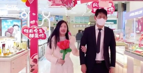 Cho thuê bạn trai giá chưa tới 10.000 đồng trong ngày Valentine - Ảnh 5. Cho thuê bạn trai giá chưa tới 10.000 đồng trong ngày Valentine - Ảnh 5.