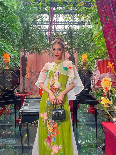 Ảnh vui sao Việt 19-2: Phòng riêng của con trai Đàm Vĩnh Hưng ngập đồ chơi - Ảnh 5. Ảnh vui sao Việt 19-2: Phòng riêng của con trai Đàm Vĩnh Hưng ngập đồ chơi - Ảnh 5.