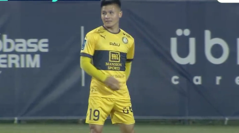 Quang Hải được chấm điểm bằng cầu thủ đá phản lưới nhà của Pau FC - Ảnh 1. Quang Hải được chấm điểm bằng cầu thủ đá phản lưới nhà của Pau FC - Ảnh 1.