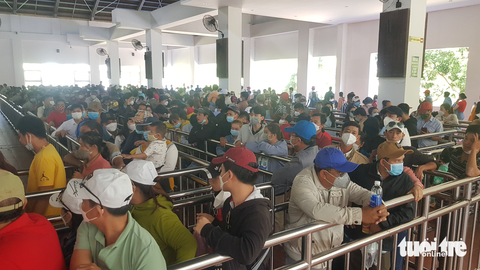 Sở nói khách đi cáp treo Núi Cấm tăng, địa phương nói giảm? - Ảnh 3. Sở nói khách đi cáp treo Núi Cấm tăng, địa phương nói giảm? - Ảnh 3.