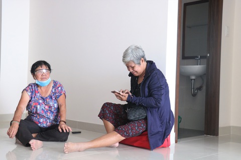 Nhiều hộ dân chung cư 440 Trần Hưng Đạo đã về nơi ở mới - Ảnh 7. Nhiều hộ dân chung cư 440 Trần Hưng Đạo đã về nơi ở mới - Ảnh 7.