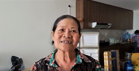Nhiều hộ dân chung cư 440 Trần Hưng Đạo đã về nơi ở mới - Ảnh 5. Nhiều hộ dân chung cư 440 Trần Hưng Đạo đã về nơi ở mới - Ảnh 5.