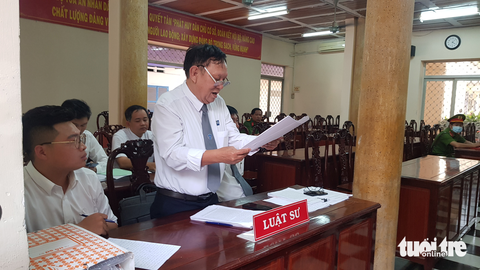 Chủ tiệm vàng phủ nhận quen biết đàn em Mười Tường - Ảnh 3. Chủ tiệm vàng phủ nhận quen biết đàn em Mười Tường - Ảnh 3.