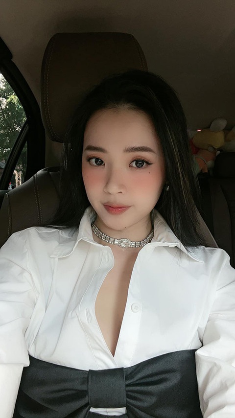 Ảnh vui sao Việt 20-2: Minh Dự nhận là yêu quái bên Tiểu Vy - Ảnh 5. Ảnh vui sao Việt 20-2: Minh Dự nhận là yêu quái bên Tiểu Vy - Ảnh 5.