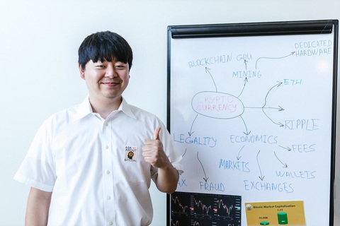 Tại sao nhân viên không làm những gì bạn muốn họ làm? - Ảnh 3. Giúp nhân viên có cơ hội nâng cao hiểu biết, năng lực - Ảnh: Pexels