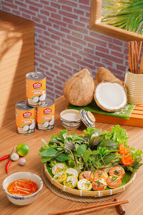 Mom Cooks - khẳng định tiềm năng đa dạng hóa các sản phẩm từ dừa - Ảnh 1. Nước cốt dừa XIM - Mom Cooks là sản phẩm mới của TTC AgriS