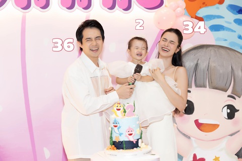 Đông Nhi - Ông Cao Thắng biến hình thế nào sau 14 năm? - Ảnh 14. Đông Nhi - Ông Cao Thắng biến hình thế nào sau 14 năm? - Ảnh 14.