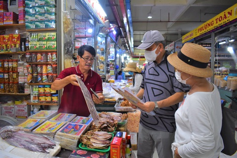 Nha Trang đón 3 chuyến tàu du lịch biển quốc tế trong tháng 2 - Ảnh 1. Nha Trang đón 3 chuyến tàu du lịch biển quốc tế trong tháng 2 - Ảnh 1.