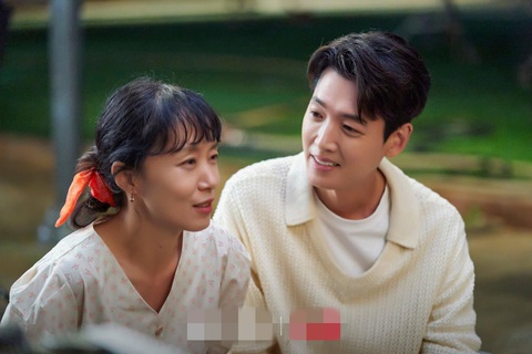 Chuyện tình lặng thầm 11 năm của Chàng trai nghìn tỉ Jung Kyung Ho - Ảnh 6. Chuyện tình lặng thầm 11 năm của Chàng trai nghìn tỉ Jung Kyung Ho - Ảnh 6.