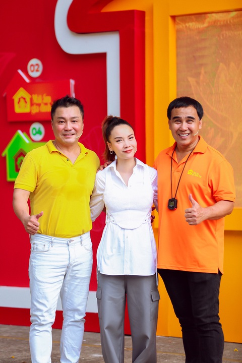 Trước khi làm MC, Quyền Linh từng đi vỗ tay ở game show được 20.000 đồng mỗi ngày - Ảnh 1. Trước khi làm MC, Quyền Linh từng đi vỗ tay ở game show được 20.000 đồng mỗi ngày - Ảnh 1.