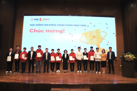 MB Company Tour: Từ sinh viên đến trải nghiệm một ngày làm nhân sự IT - Ảnh 1. MB Company Tour: Từ sinh viên đến trải nghiệm một ngày làm nhân sự IT - Ảnh 1.