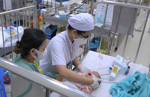 Sử dụng máy lạnh ra sao tránh trẻ mắc bệnh về hô hấp? - Ảnh 1. Sử dụng máy lạnh ra sao tránh trẻ mắc bệnh về hô hấp? - Ảnh 1.
