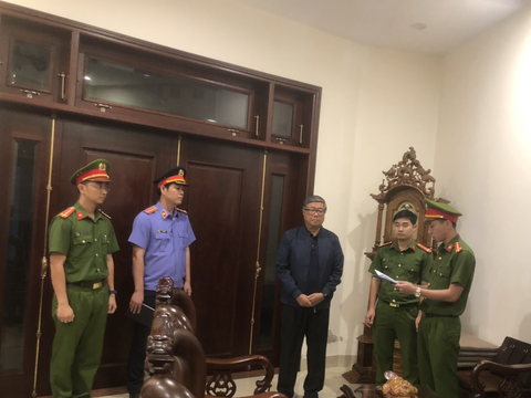 Bắt cựu hiệu trưởng Trường đại học Bách khoa Đà Nẵng - Ảnh 1. Bắt cựu hiệu trưởng Trường đại học Bách khoa Đà Nẵng - Ảnh 1.