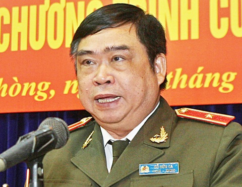Ông Đỗ Hữu Ca nhận bao nhiêu tỉ đồng để 'chạy án'? - Ảnh 2. Thiếu tướng Đỗ Hữu Ca - cựu giám đốc Công an TP Hải Phòng.