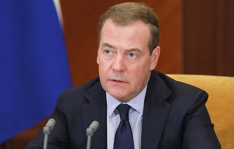 Ông Medvedev: Nếu Mỹ muốn đánh bại Nga, Nga sẽ tự vệ bằng mọi loại vũ khí, kể cả hạt nhân - Ảnh 1. Ông Medvedev: Nếu Mỹ muốn đánh bại Nga, Nga sẽ tự vệ bằng mọi loại vũ khí, kể cả hạt nhân - Ảnh 1.