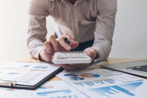 Actuary là gì? Chân dung một chuyên gia Actuar (Phần 1/3) - Ảnh 4. Chuyên viên thẩm định rủi ro cần phân tích, đánh giá và đưa ra phương án - Ảnh: Internet