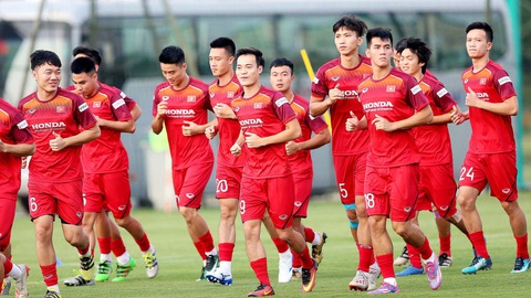 Tân HLV trưởng Philippe Troussier: Triết lý bóng đá nặng hơn chuyện tiền nong - Ảnh 1. HLV Philippe Troussier sẽ tập trung đội tuyển quốc gia và U22 Việt Nam từ ngày 1-3 - Ảnh: NG.KHÔI
