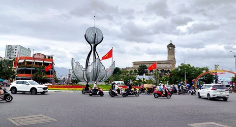 Dự án Maximark Nha Trang 16 năm làm chưa xong - Ảnh 2. Dự án Maximark Nha Trang 16 năm làm chưa xong - Ảnh 2.