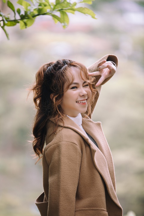 Victoria Nguyễn thành đôi cùng hotboy điện ảnh Trần Phong - Ảnh 2. Victoria Nguyễn thành đôi cùng hotboy điện ảnh Trần Phong - Ảnh 2.