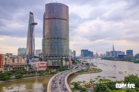 Tòa nhà Bitexco đang hoạt động ra sao? - Ảnh 1. Tòa nhà Bitexco đang hoạt động ra sao? - Ảnh 1.