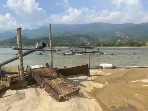 Các mỏ đầu mối tại Quảng Nam khai thác trở lại để hạ nhiệt giá cát - Ảnh 2. Các mỏ đầu mối tại Quảng Nam khai thác trở lại để hạ nhiệt giá cát - Ảnh 2.