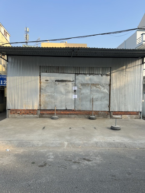 Đi kiểm tra xây dựng, 2 cán bộ bị chủ nhà “nhốt” - Ảnh 1. Đi kiểm tra xây dựng, 2 cán bộ bị chủ nhà “nhốt” - Ảnh 1.