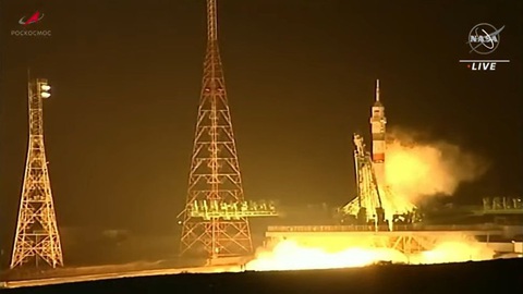 Nga phóng tàu vũ trụ không người lái lên ISS đón các phi hành gia - Ảnh 1. Nga phóng tàu vũ trụ không người lái lên ISS đón các phi hành gia - Ảnh 1.