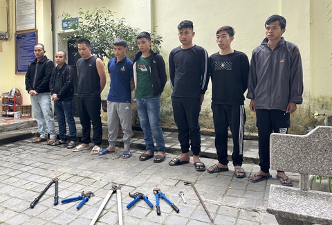 Băng trộm đi ô tô chuyên đào cáp điện ngầm - Ảnh 1. Băng trộm đi ô tô chuyên đào cáp điện ngầm - Ảnh 1.