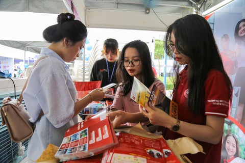 Ngày mai 26-2: Các bạn thí sinh hãy đến với Ngày hội tư vấn tuyển sinh 2023 tại TP.HCM - Ảnh 1. Ngày mai 26-2: Các bạn thí sinh hãy đến với Ngày hội tư vấn tuyển sinh 2023 tại TP.HCM - Ảnh 1.