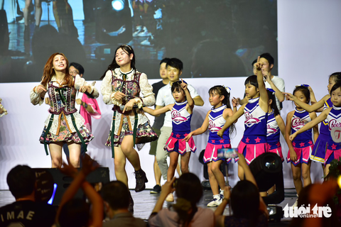 HKT48 khuấy động sân khấu Lễ hội Việt - Nhật 2023 - Ảnh 3. HKT48 khuấy động sân khấu Lễ hội Việt - Nhật 2023 - Ảnh 3.