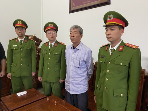 Bắt giám đốc công ty xây dựng ở Huế vì lập hồ sơ khống, tham ô hàng chục tỉ đồng - Ảnh 1. Bắt giám đốc công ty xây dựng ở Huế vì lập hồ sơ khống, tham ô hàng chục tỉ đồng - Ảnh 1.