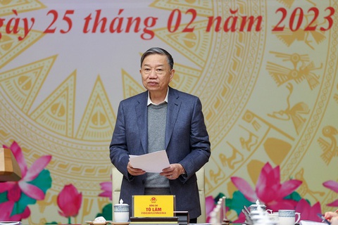 Thủ tướng: Không yêu cầu xác nhận cư trú trong giải quyết thủ tục hành chính - Ảnh 2. Thủ tướng: Không yêu cầu xác nhận cư trú trong giải quyết thủ tục hành chính - Ảnh 2.