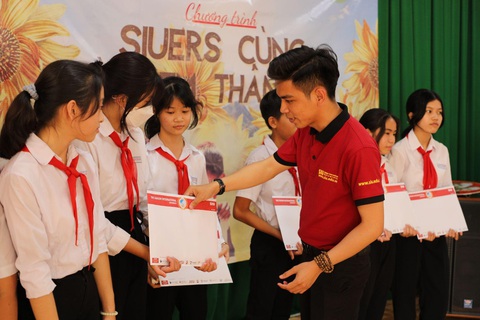 Sinh viên SIU học trưởng thành từ những san sẻ yêu thương - Ảnh 1. Sinh viên SIU học trưởng thành từ những san sẻ yêu thương - Ảnh 1.