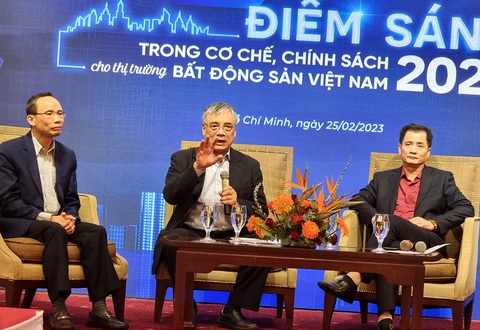 Chính phủ đang quyết liệt gỡ vướng, cuối 2023 thị trường bất động sản ấm lên - Ảnh 1. Chính phủ đang quyết liệt gỡ vướng, cuối 2023 thị trường bất động sản ấm lên - Ảnh 1.