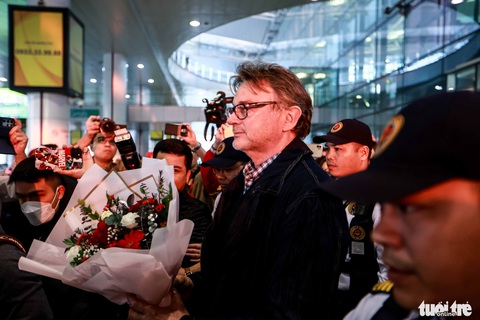 HLV Philippe Troussier: Tôi đã sẵn sàng cho nhiệm vụ mới - Ảnh 3. HLV Philippe Troussier: Tôi đã sẵn sàng cho nhiệm vụ mới - Ảnh 3.