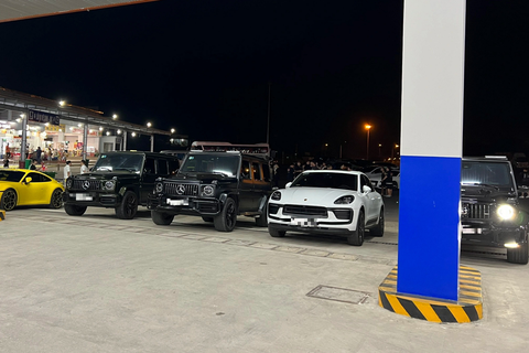 Đoàn siêu xe núp vào trạm dừng chân vẫn bị CSGT tuýt còi - Ảnh 2. Đoàn siêu xe núp vào trạm dừng chân vẫn bị CSGT tuýt còi - Ảnh 2.