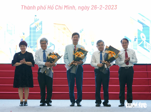 Ngày hội tư vấn tuyển sinh cung cấp thông tin kịp thời, chuẩn xác đến thí sinh - Ảnh 4. Ngày hội tư vấn tuyển sinh cung cấp thông tin kịp thời, chuẩn xác đến thí sinh - Ảnh 4.