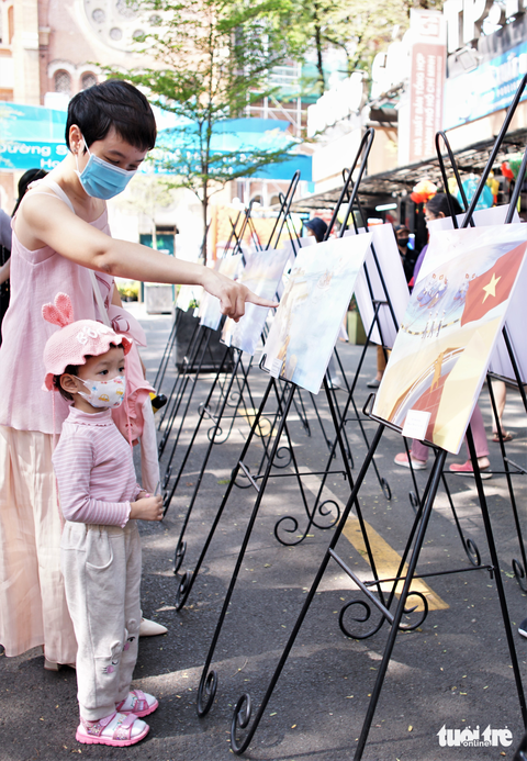 Sách tranh cho các bé: Trường Sa! Biển ấy là của mình - Ảnh 7. Sách tranh cho các bé: Trường Sa! Biển ấy là của mình - Ảnh 7.